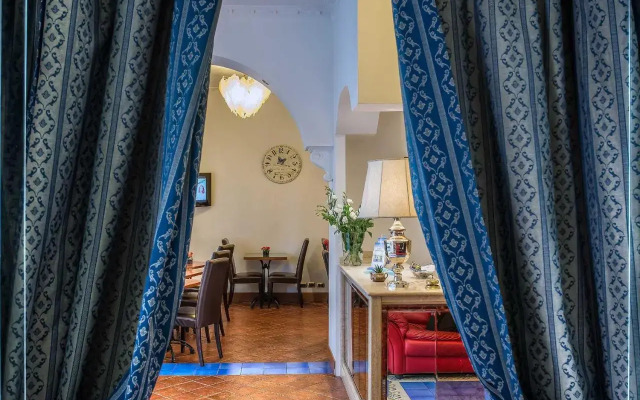 Hotel Caracciolo
