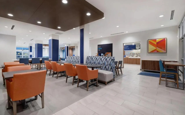 Holiday Inn Express & Suites Chino Hills by IHG