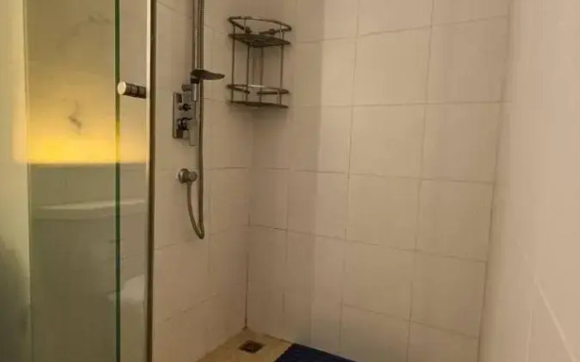 Atlantis Condo by Sompong
