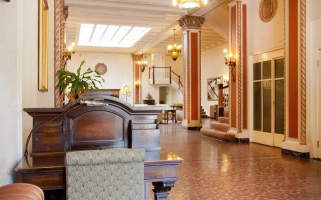 The Cardinal Hotel