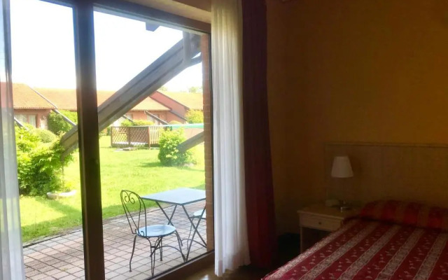 Отель Serravalle Golf