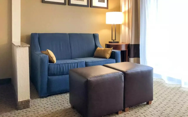 Vista Suites Hotel Near Island Drive Pigeon Forge