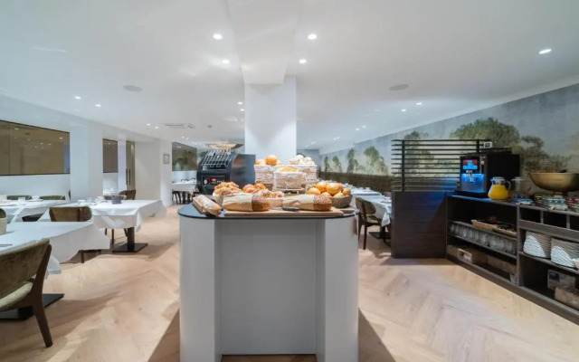 Grand Hotel Normandy by CW Hotel Collection