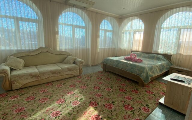 Na Belinskogo Guest House