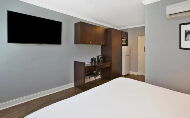 Hotel Chicago West Loop, SureStay Collection by Best Western