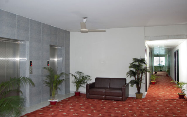 Sel Nibash Hotel & Serviced Apartments