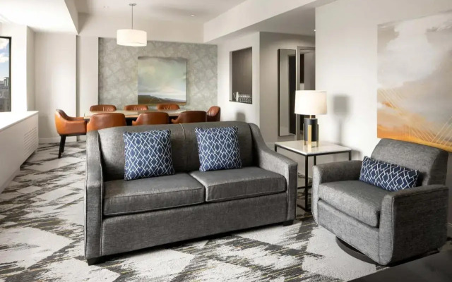 Le Centre Sheraton Montreal Hotel