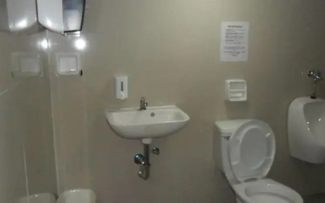 B n T Inn