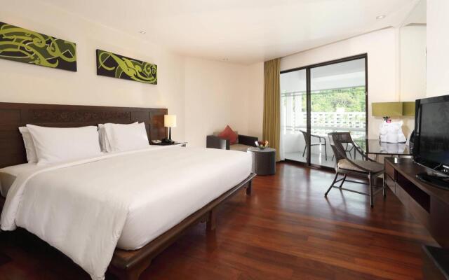 Le Meridien Phuket Beach Resort