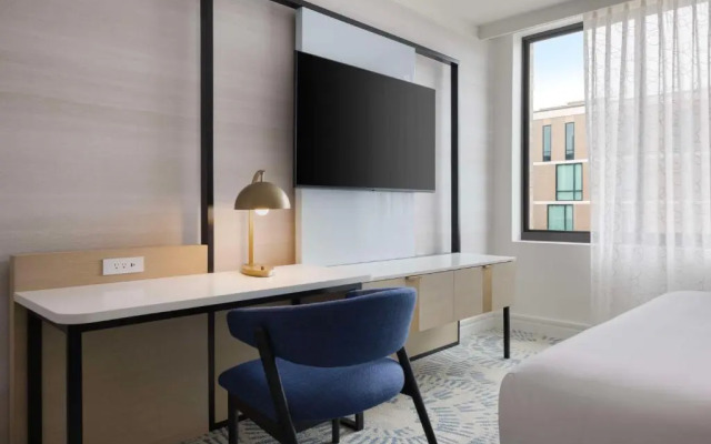 The Highland Dallas, Curio Collection by Hilton