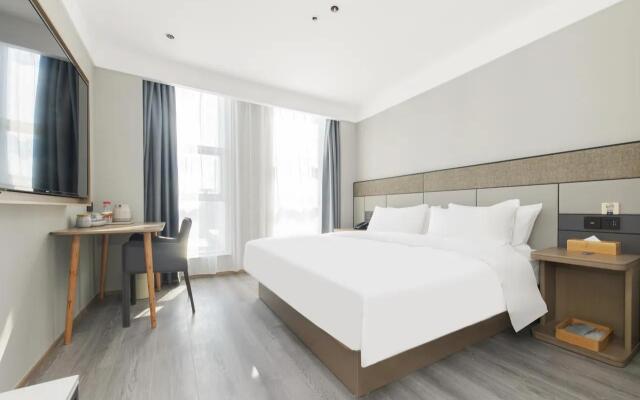 Xingcheng Hotel (Zhaoyuan Wenquan Road Branch)