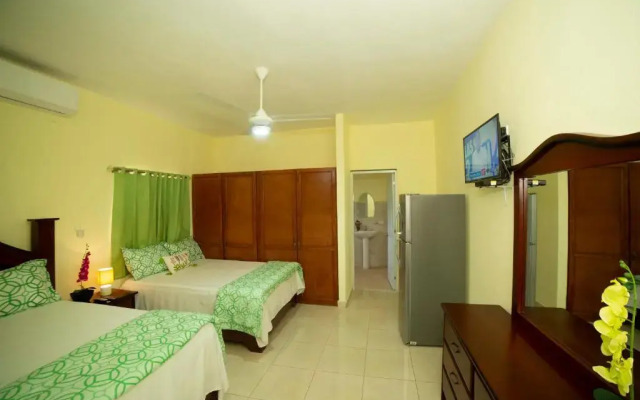 Enrique Hotel 