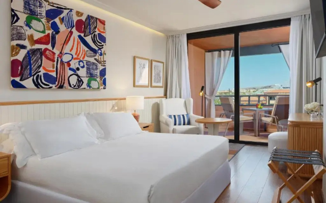 Отель H10 Costa Adeje Palace