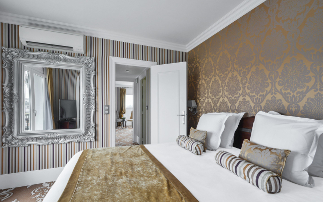 Maison Astor Paris, Curio Collection by Hilton