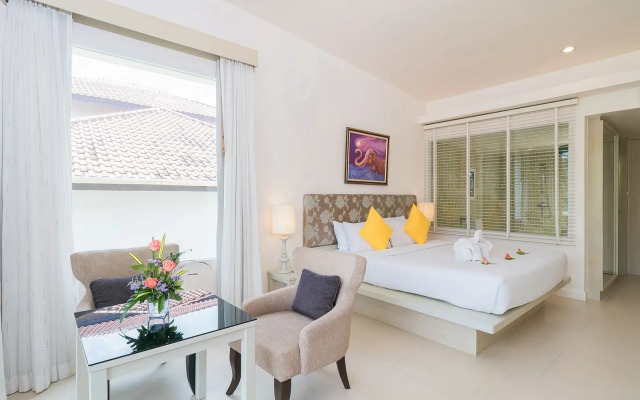 The Briza Beach Resort Khaolak