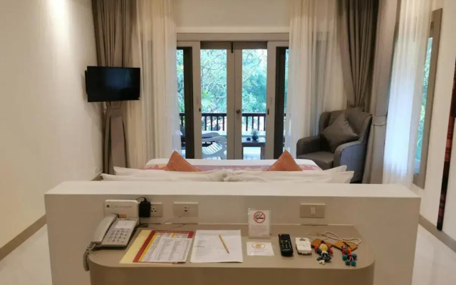 Lanna Dusita Riverside Boutique Resort
