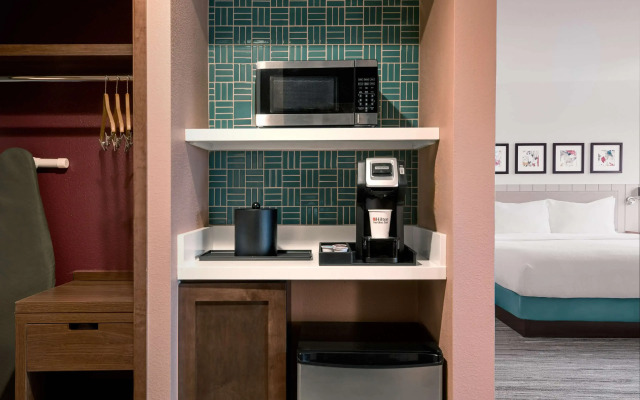 Hilton Garden Inn LAX Los Angeles Airport Hotel