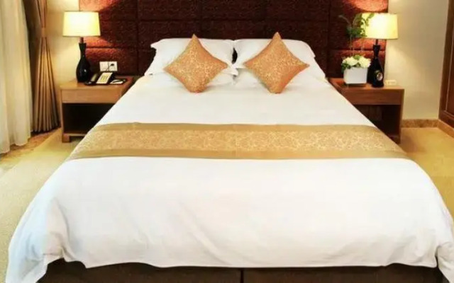 Fusion Hotel Amp; Resort
