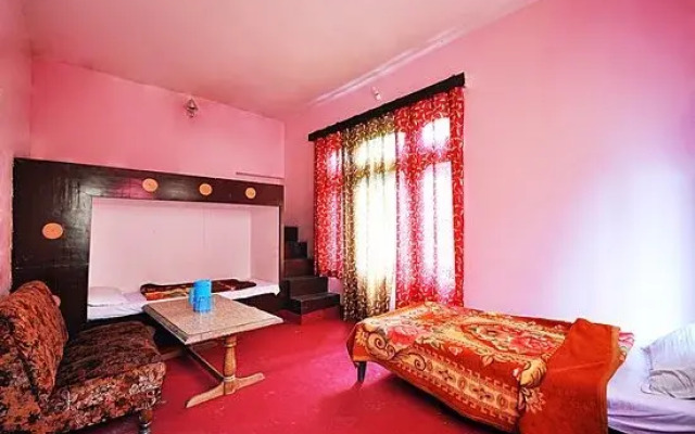 Hotel Devidyar