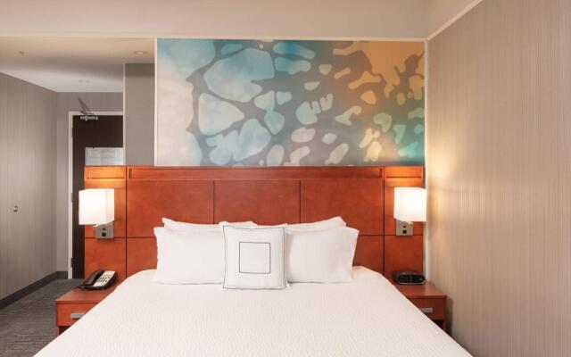 Courtyard by Marriott Greenville Downtown