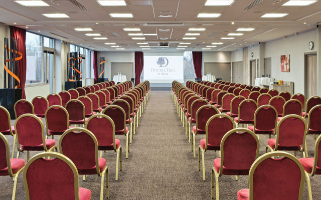 DoubleTree by Hilton Lyon Eurexpo & Spa
