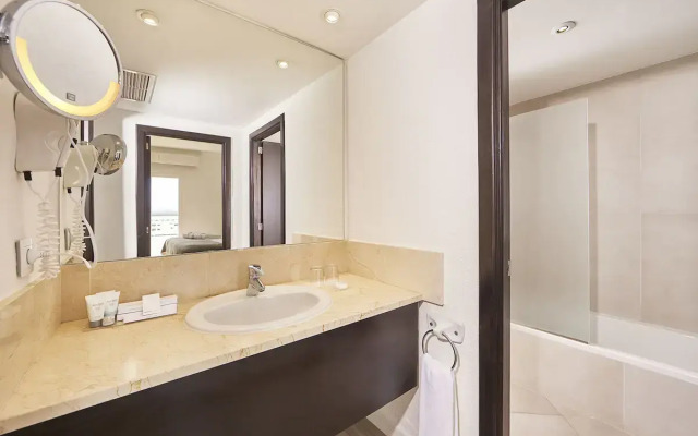 Prinsotel La Dorada Hotel