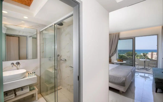 Vantaris Luxury Beach Resort
