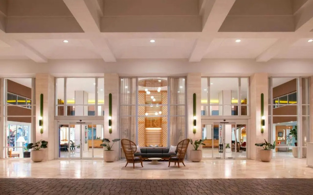 Renaissance Orlando Resort – Disney Springs® Area