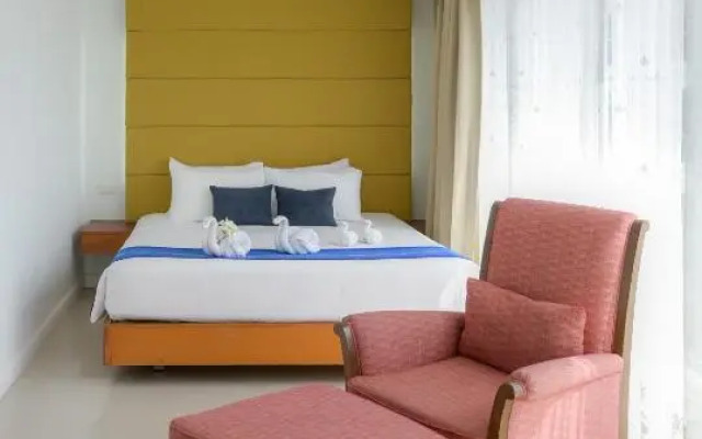 Royal Beach View Suites