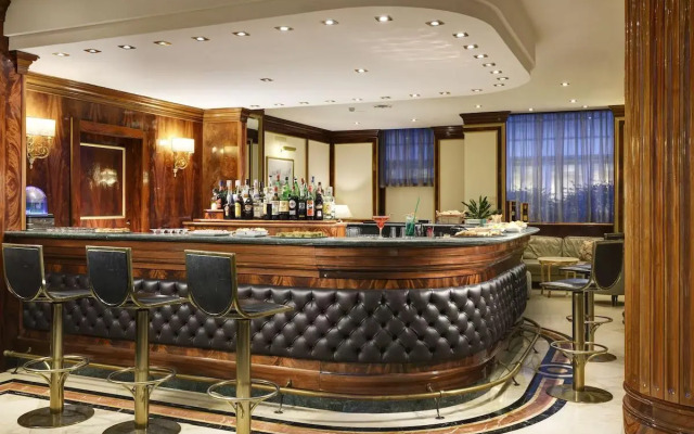UNAHOTELS Scandinavia Milano Hotel