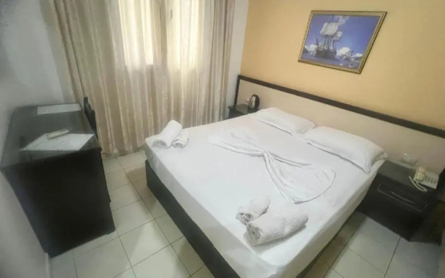 Sunrise Hotel Çameria