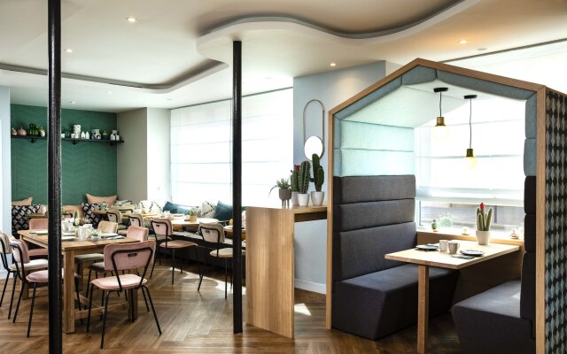 Hôtel Eiffel Saint Charles