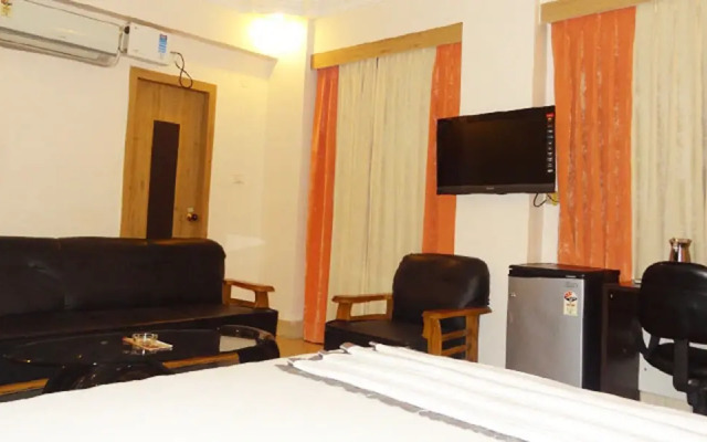 Hotel Nesh Inn