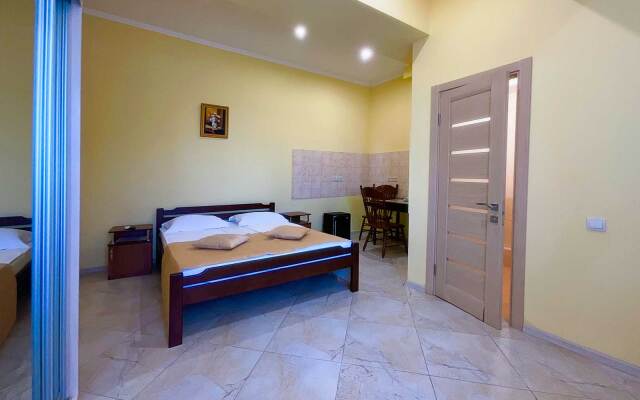 Zolotye Kupola Mini Hotel