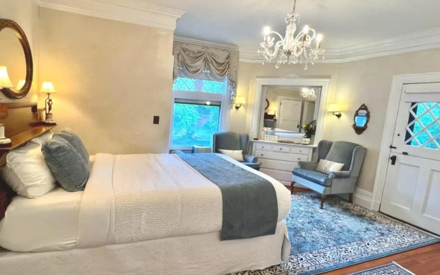 Manor House Inn