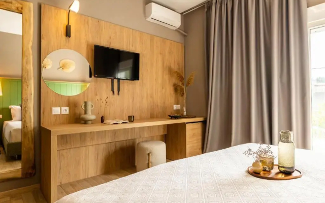 Skiathos Theros Philian Collection