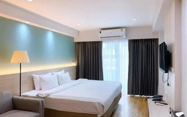 Miloft Sathorn hotel