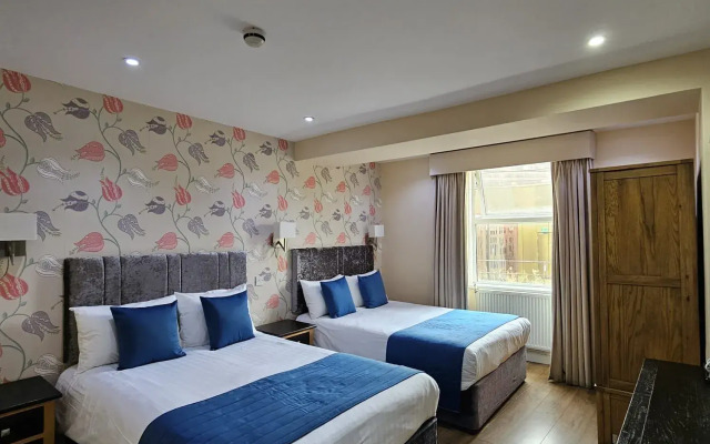 George Hotel