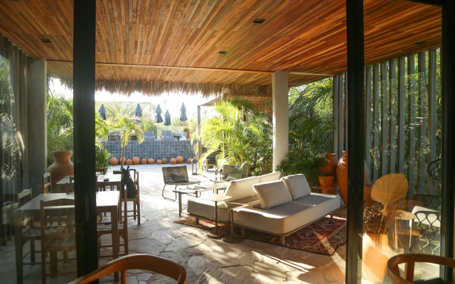 Makena Hotel