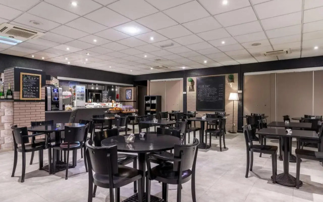 Comfort Hotel Orleans Saran