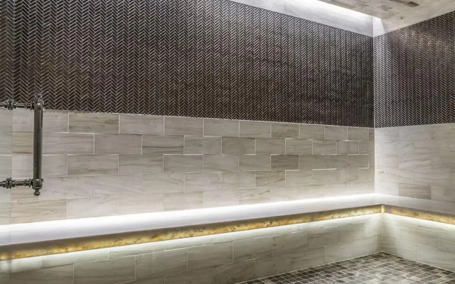 Four Seasons Houston Hotel