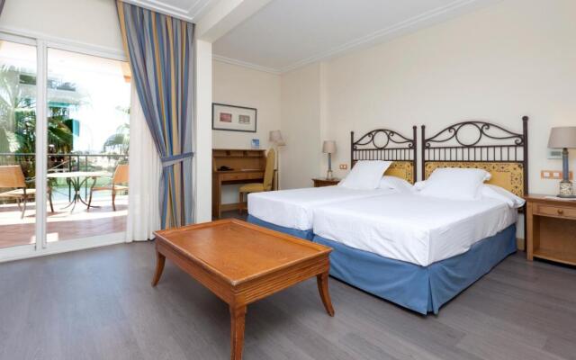 Отель Alicante Golf