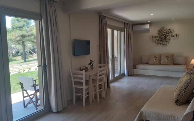 Forest Resort Suites Skiathos