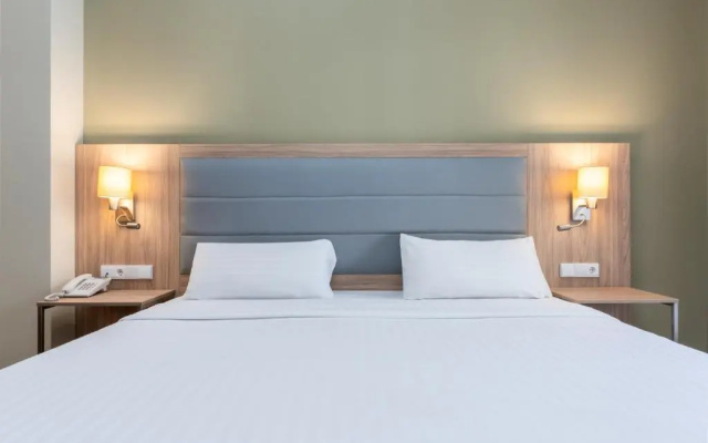 Superior Double room (full double bed) (king size bed)