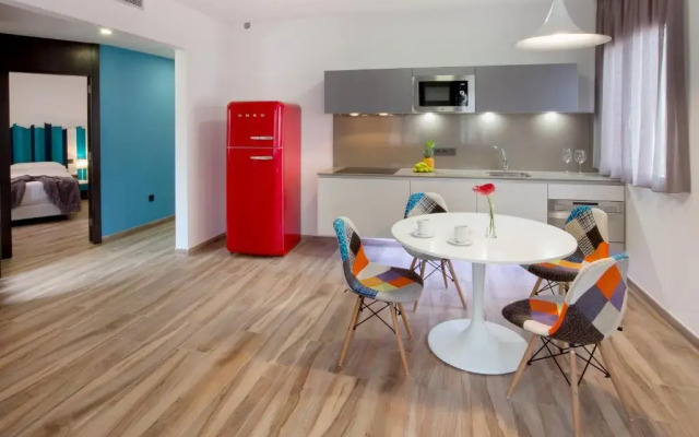 Gran Marina Suites