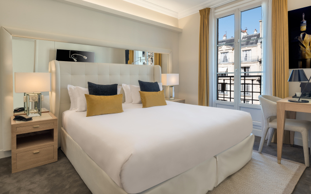 Hotel Camille Paris Gare de Lyon, Tapestry Collection by Hilton