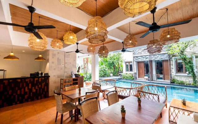 Kakul Villas & Suites