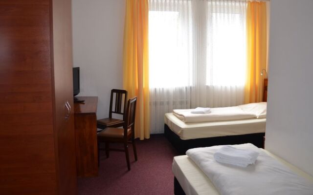 Hotel Charlton