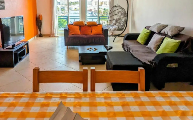 Two Bedroom Apartment — 110m2, AC, Terrace, Wi-Fi