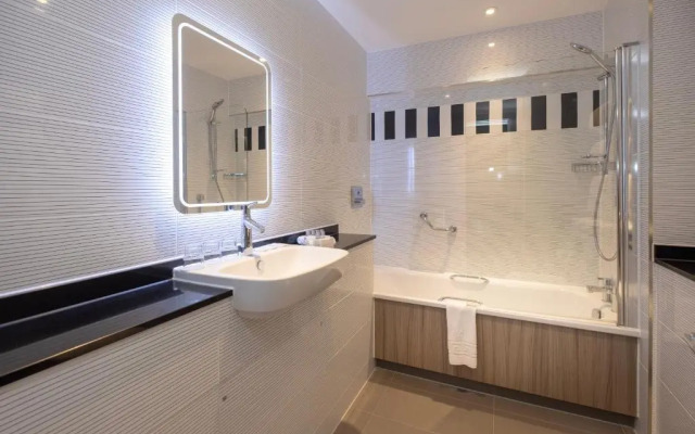 City Sleeper at Royal National Hotel